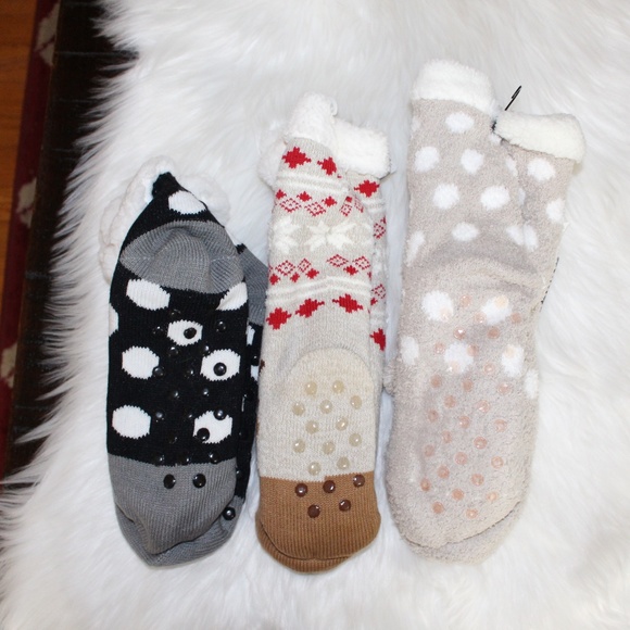 3 pair of cozy Warm slipper socks bear, cat and deer  NWT - Picture 4 of 4